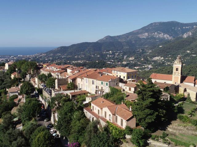 Castellar Village Vue Mer