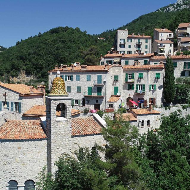 Castillon vue du village