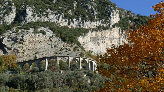 Castillon Viaduc Du Caramel