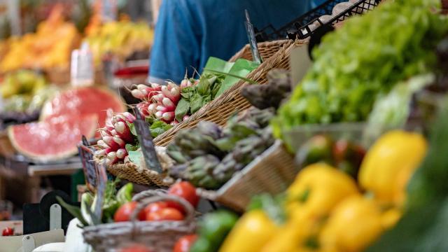 Menton Marche Des Halles Alimentaire