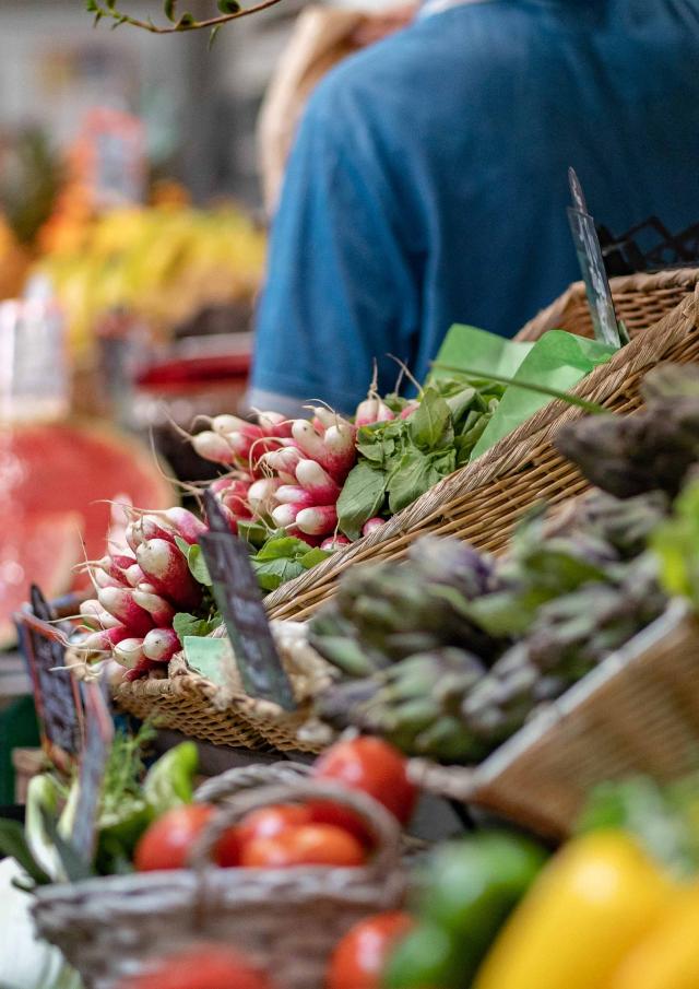 Menton Marche Des Halles Alimentaire