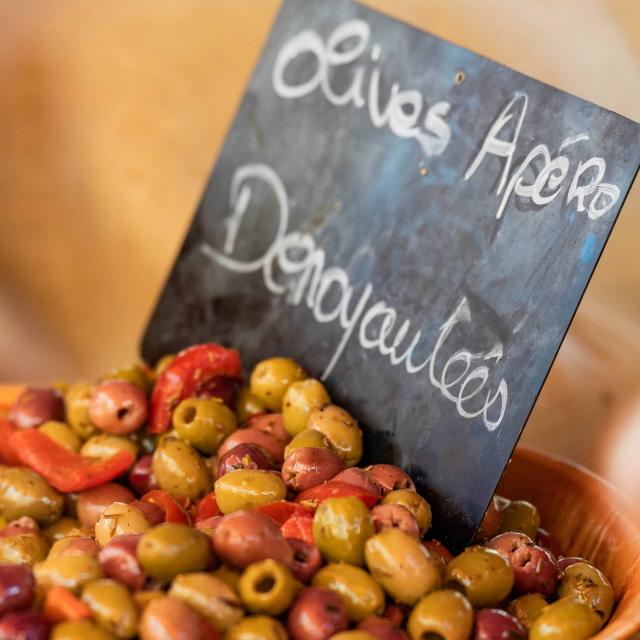 Menton Marche Des Halles Olives Provencales