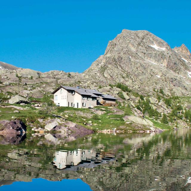 Lac Refuge Des Merveilles Parc Du Mercantour