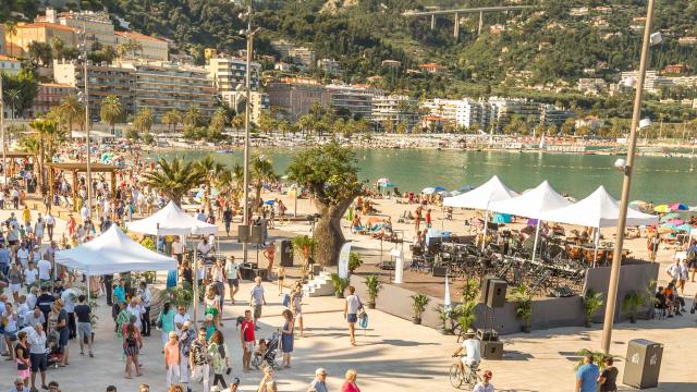 Inauguration de l'esplanade des Sablettes