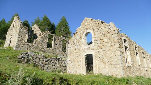 Ruines sur le Massif de l'Authion