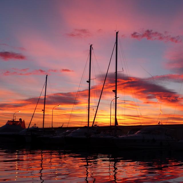 Coucher De Soleil Port Menton