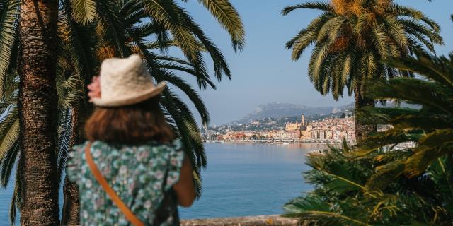 Vue Sur Menton Depuis La Villa Serena