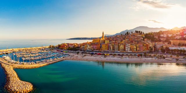 Vue sur Menton Header Shutterstock 1911469945 2000