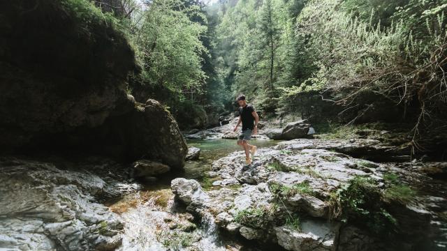 Rivière dans la vallée de la Roya