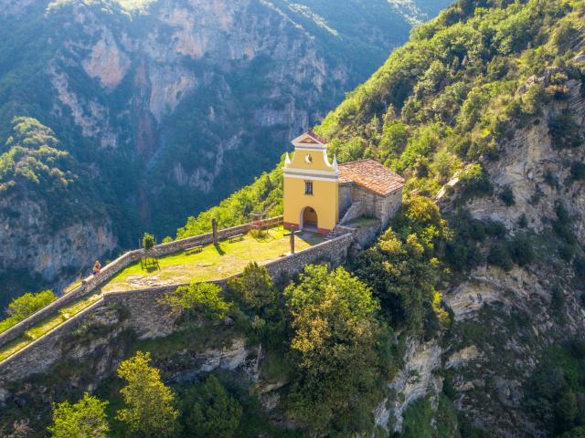 Notre Dame De La Menour Moulinet5