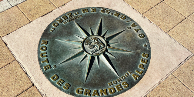 Plaque Route des grandes alpes