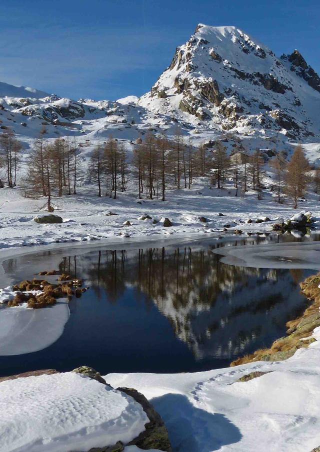 Le lac Long Inférieur aux Merveilles en hiver